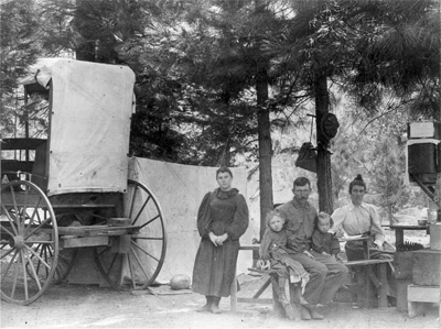 Photo of Coats family wagon