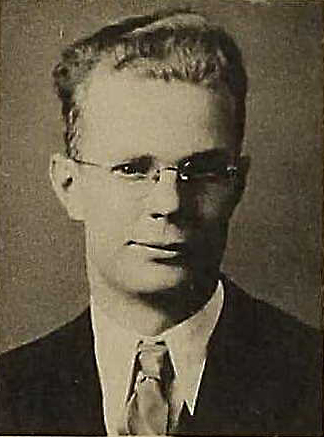 Warren's senior photo from the California Institute of Technology Yearbook 1933-34 Warren's senior photo from the California Institute of Technology Yearbook 1933-34